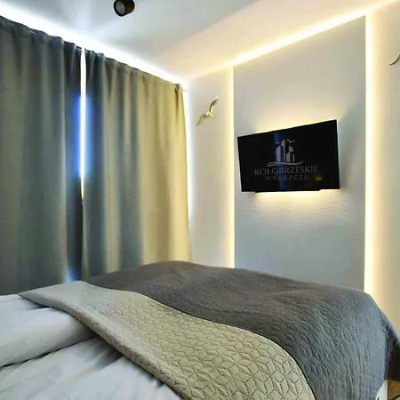 Kolobrzeskie Wybrzeze - Solna 403 * קולובז'ג